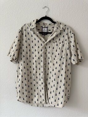 Cactus Man Men’s Short-Sleeve Pineapple Print Shirt